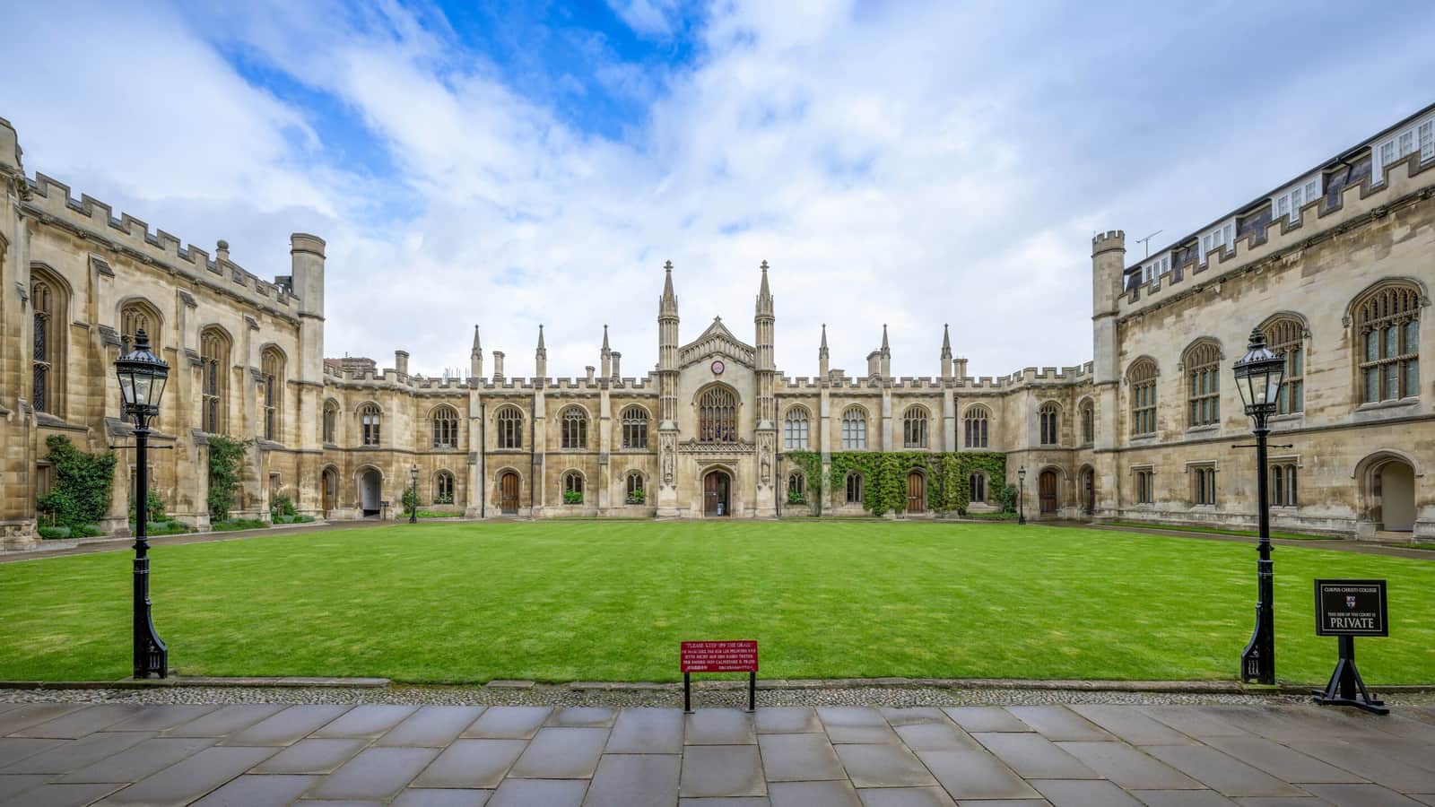 Decline in UK Student Visa Applications Causes Concern for University Finances