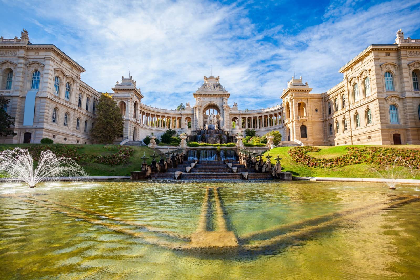 Marseille,,France,-,September,24,,2018:,The,Palais,Longchamp,Houses