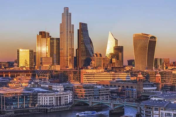 UK Ditching Physical Immigration Docs for e-Visas!